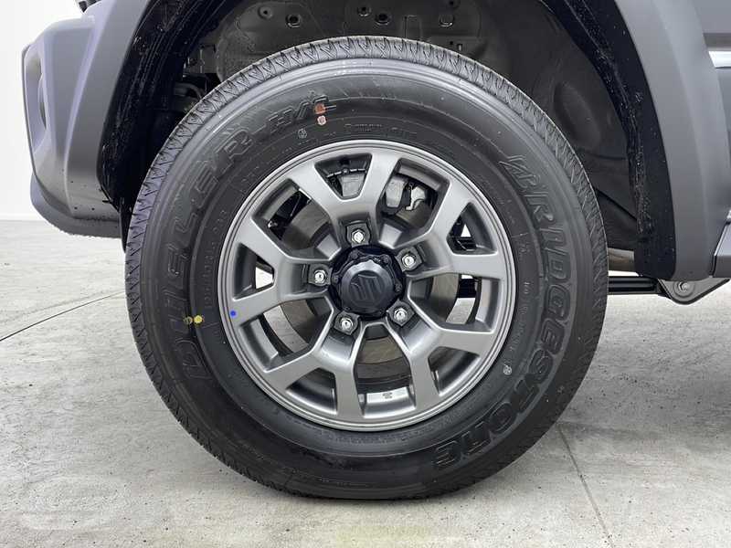 カタログ画像：ジムニー（JIMNY） ＸＧ 2025年11月 3BA-JB64W 660cc 燃費14.3km / l メイン