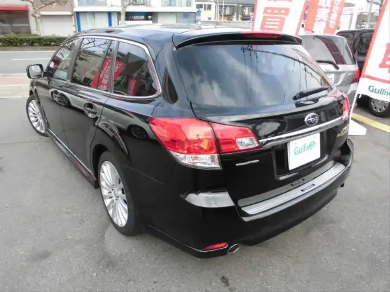 カタログ画像：レガシィツーリングワゴン（LEGACY TOURING WAGON） ２．５ＧＴアイサイト Ｓパッケージ 2011年6月 DBA-BR9 2500cc クリスタルブラック・シリカ 燃費11.2km / l  バック