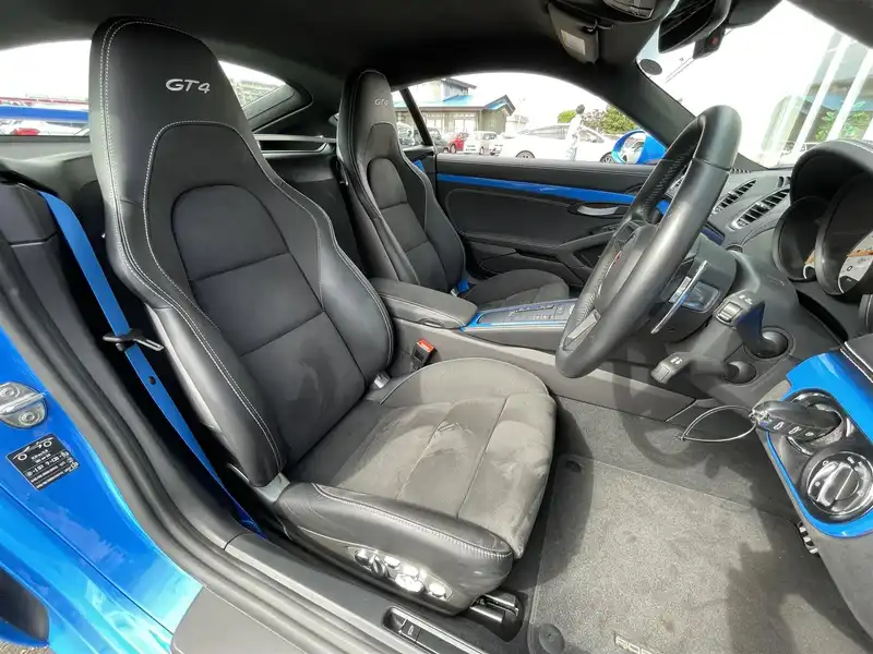 カタログ画像：７１８ケイマン（718 CAYMAN） ７１８ケイマンＧＴ４ 2022年6月 7BA-982L40 4000cc シャークブルー 内装