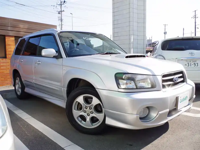 カタログ画像：フォレスター（FORESTER） ＸＴ 2002年2月 TA-SG5 2000cc プレミアムシルバーメタリック 燃費13.0km / l  メイン