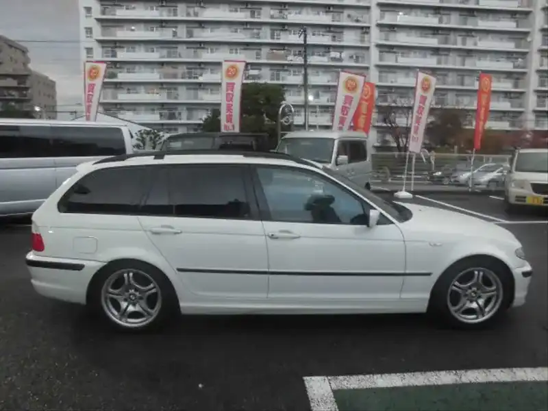 カタログ画像：３シリーズ（3 SERIES） ３１８ｉツーリング Ｍスポーツパッケージ 2005年9月 GH-AY20 2000cc 燃費10.8km / l  外装