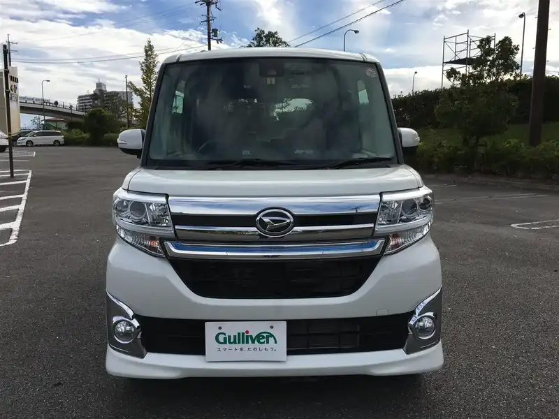 カタログ画像：タント（TANTO） カスタムＲＳ ＳＡⅡ 2015年5月 DBA-LA610S 660cc パールホワイトⅢ 燃費24.6km / l フロント