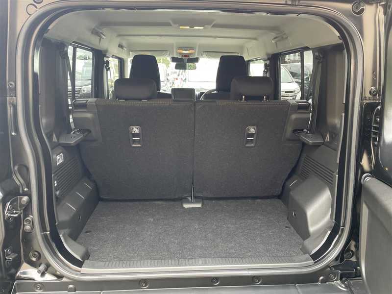 カタログ画像：ジムニーノマド（JIMNY NOMADE） ＦＣ 2025年4月 3BA-JC74W 1500cc ブルーイッシュブラックパール4 燃費13.6km / l 内装