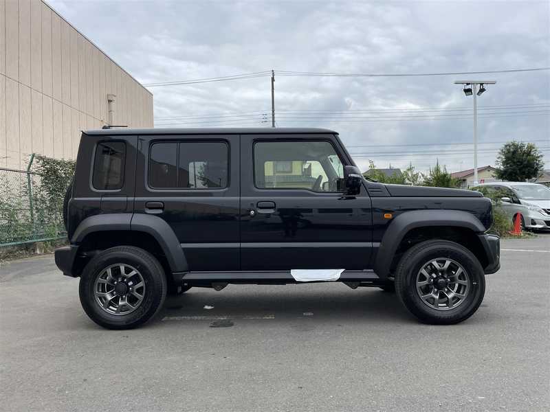 カタログ画像：ジムニー（JIMNY） ＸＧ 2025年11月 3BA-JB64W 660cc 燃費14.3km / l メイン