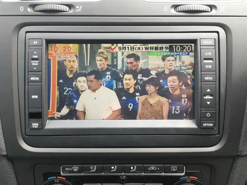 カタログ画像：ゴルフ（GOLF） ＴＳＩコンフォートラインプレミアムエディション 2011年8月 DBA-1KCAX 1400cc シャークブルーメタリック 燃費16.4km / l  内装