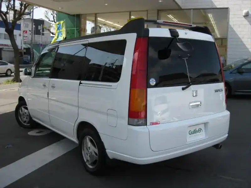 カタログ画像：ステップワゴン（STEPWAGON） デラクシー２ ポップアップシート 2000年8月 GF-RF2 2000cc タフタホワイト 燃費10.2km / l  外装