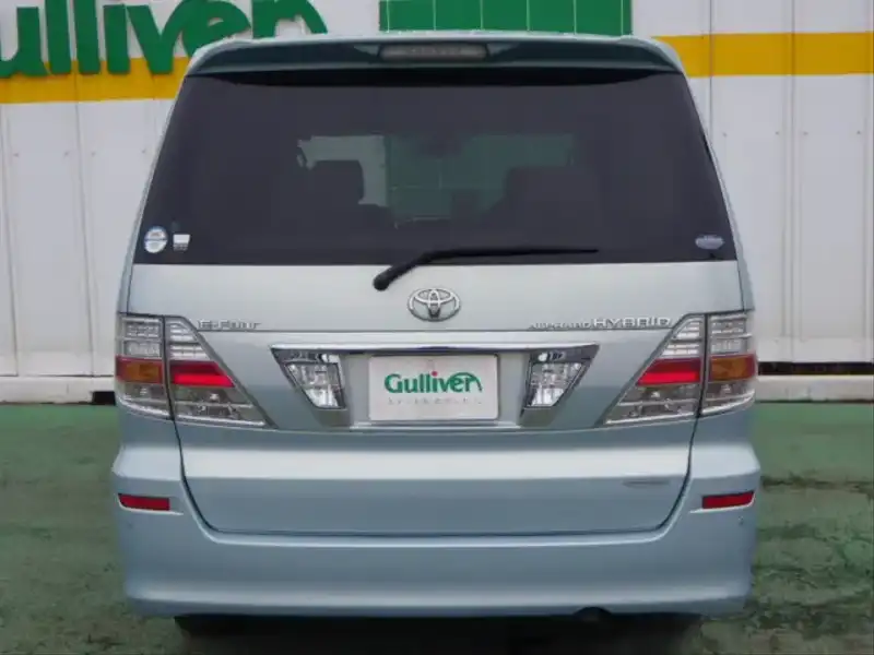 カタログ画像：アルファードハイブリッド（ALPHARD HYBRID） Ｇエディション 2004年2月 CAA-ATH10W 2400cc ペールブルーマイカメタリック 燃費17.2km / l  バック