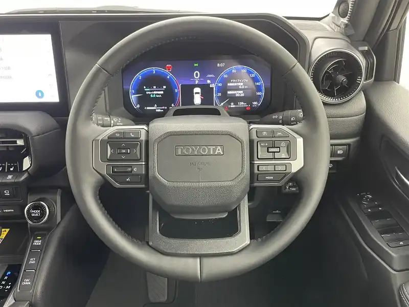 カタログ画像：ランドクルーザー２５０（LAND CRUISER 250） ＶＸ 2024年4月 3DA-GDJ250W 2800cc プラチナホワイトパールマイカ 燃費11.0km / l 内装