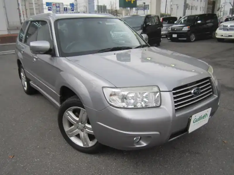 カタログ画像：フォレスター（FORESTER） １０ｔｈアニバーサリー 2007年1月 CBA-SG5 2000cc スティールシルバー・メタリック 燃費13.0km / l  メイン