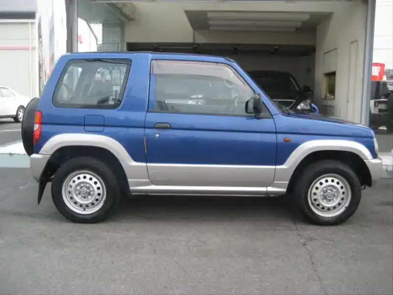 カタログ画像：パジェロミニ（PAJERO MINI） Ｘ 2000年11月 GF-H53A 660cc ネアーズブルー（Ｍ）／シンフォニックシルバー（Ｍ）・２トーン 外装