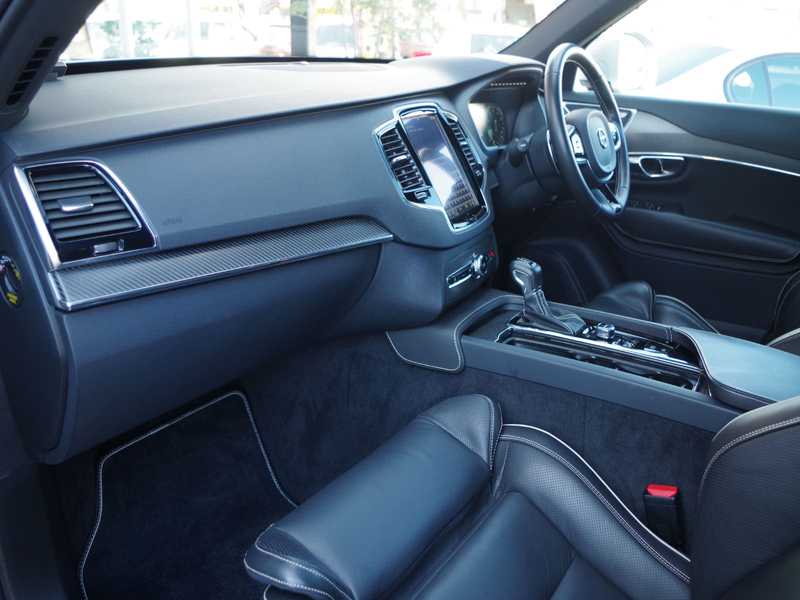 カタログ画像：ＸＣ９０（XC90） Ｔ８ ツインエンジン ＡＷＤ エクセレンス 2018年8月 DLA-LB420XCPA 2000cc アイスホワイト 燃費13.7km / l フロント