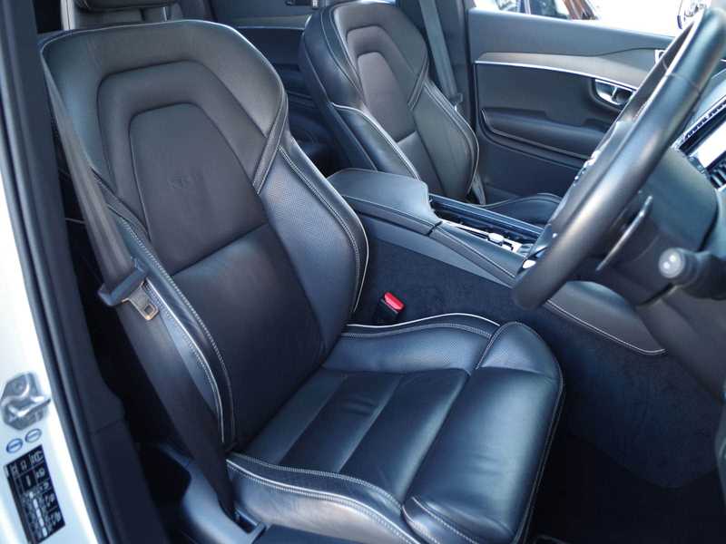 カタログ画像：ＸＣ９０（XC90） Ｔ８ ツインエンジン ＡＷＤ エクセレンス 2018年8月 DLA-LB420XCPA 2000cc アイスホワイト 燃費13.7km / l フロント