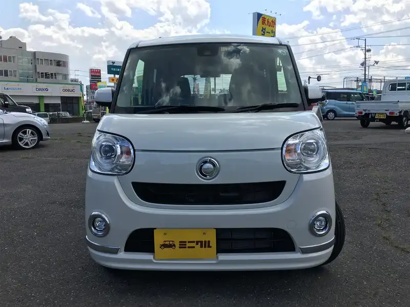 カタログ画像：ムーヴキャンバス（MOVE CANBUS） Ｇメイクアップ ＳＡⅡ 2016年9月 DBA-LA810S 660cc パールホワイトIII 燃費27.4km / l フロント