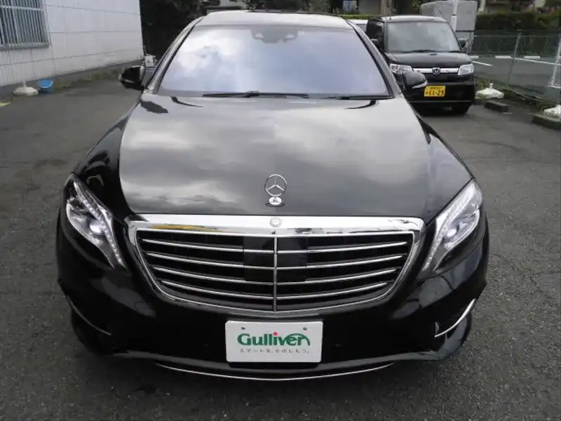 カタログ画像：Ｓクラス（S-CLASS） Ｓ５５０ロング マジックボディコントロール装着車 2015年8月 DBA-222182C 4700cc 燃費10.5km / l フロント