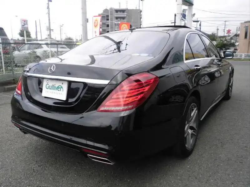 カタログ画像：Ｓクラス（S-CLASS） Ｓ５５０ロング マジックボディコントロール装着車 2015年4月 DBA-222182C 4700cc 燃費10.5km / l バック