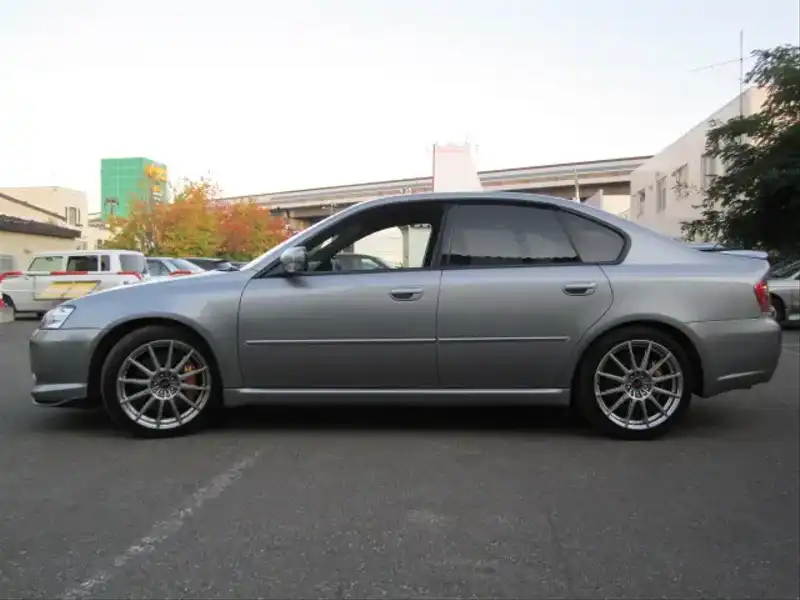 カタログ画像：レガシィＢ４（LEGACY B4） ｔｕｎｅｄ ｂｙ ＳＴＩ 2005年8月 TA-BL5 2000cc アーバングレー・メタリック 外装