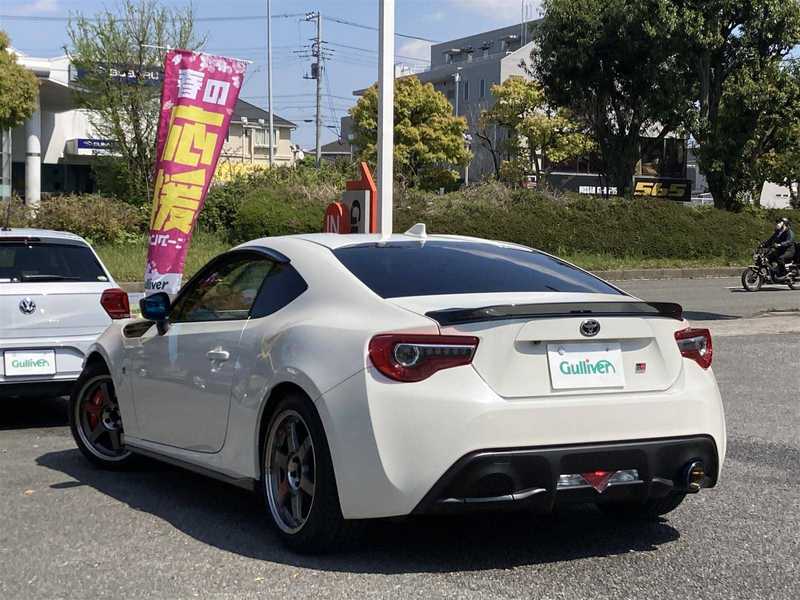 カタログ画像：８６（86） ＧＲスポーツ 2019年4月 4BA-ZN6 2000cc クリスタルホワイトパール 外装