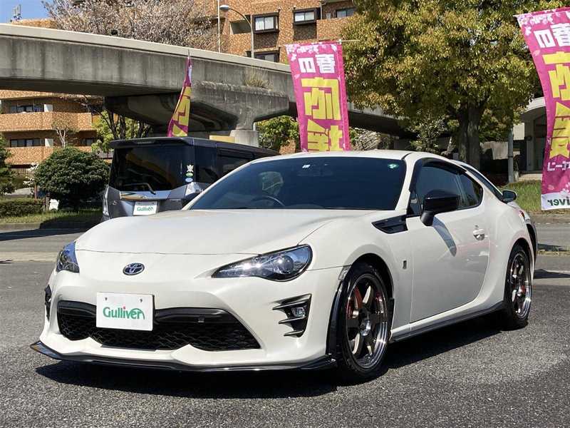 10119950 | カタログ画像：８６（86） ＧＲスポーツ 2019年4月 4BA-ZN6 2000cc クリスタルホワイトパール 外装