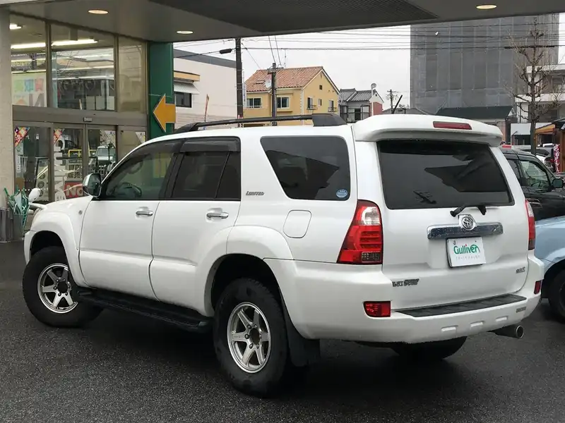 カタログ画像：ハイラックスサーフ（HILUX SURF） ＳＳＲ－Ｘリミテッド 2005年8月 CBA-TRN215W 2700cc ホワイトパールクリスタルシャイン 燃費8.9km / l  バック