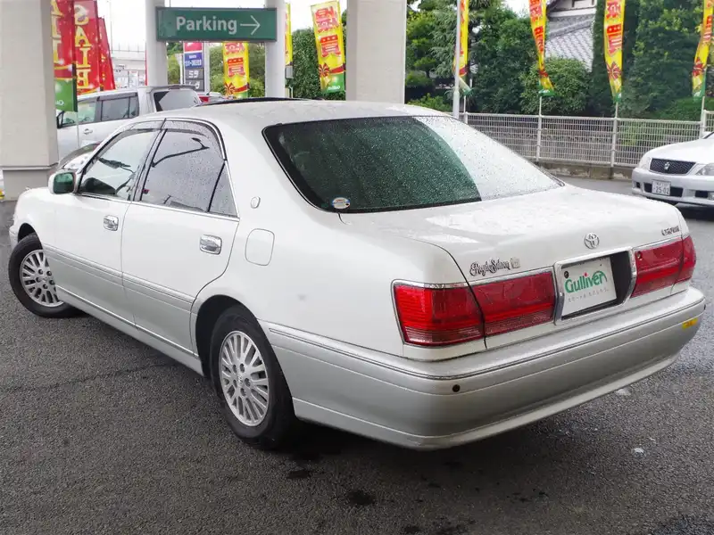 1010182 | カタログ画像：クラウン（CROWN） ロイヤルサルーン 2001年8月 TA-JZS171 2500cc スーパーホワイトII バック