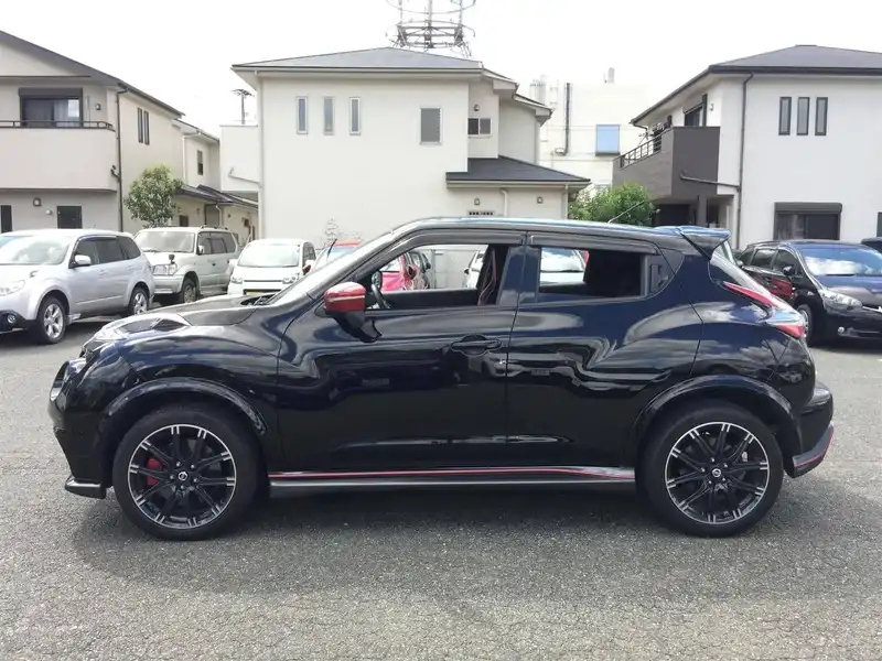 カタログ画像：ジューク（JUKE） ニスモ ＲＳ 2014年11月 CBA-NF15 1600cc スーパーブラック 燃費12.6km / l 外装