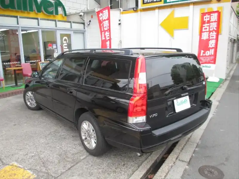 カタログ画像：Ｖ７０（V70） ベースグレード 2006年10月 CBA-SB5244W 2400cc 燃費9.6km / l  バック