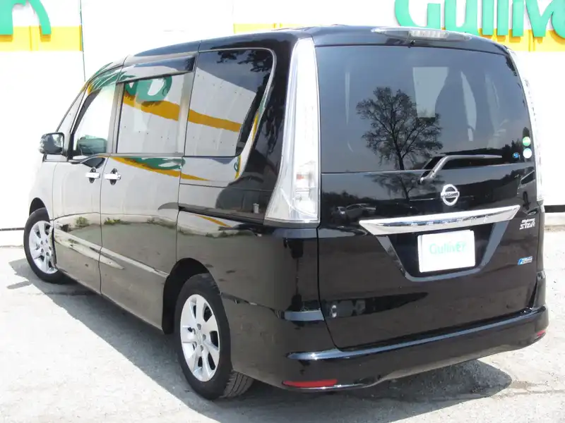 カタログ画像：セレナ（SERENA） ハイウェイスター Ｓ－ハイブリッド Ｖエアロモード 2013年6月 DAA-HFC26 2000cc スーパーブラック 燃費15.2km / l バック