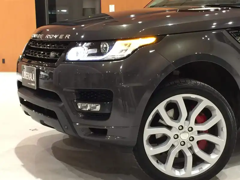 カタログ画像：レンジローバースポーツ（RANGE ROVER SPORT） オートバイオグラフィーダイナミック 2014年4月 ABA-LW5SA 5000cc コリス・グレイ（メタリック）orスコシア・グレイ（メタリック） 燃費7.3km / l タイヤ