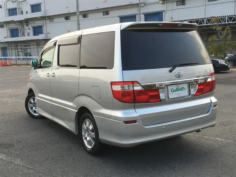 カタログ画像：アルファードＧ（ALPHARD G） ＭＸ Ｌエディション サイドリフトアップシート装着車 2003年7月 TA-MNH15W 3000cc シルバーメタリック 燃費8.6km / l  バック