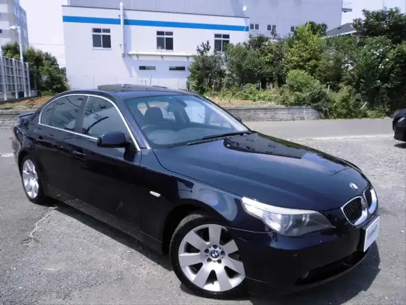 カタログ画像：５シリーズ（5 SERIES） ５４５ｉ 2005年6月 GH-NB44 4400cc オリエント・ブルーメタリック 燃費7.6km / l  メイン（その他）