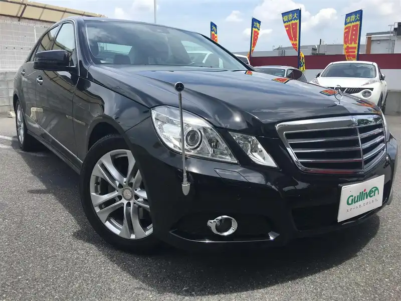 カタログ画像：Ｅクラス（E-CLASS） Ｅ３５０ アバンギャルド 2009年5月 DBA-212056C 3500cc オブシディアンブラック（Ｍ）orブラック（Ｓ） 燃費9.5km / l  メイン（その他）