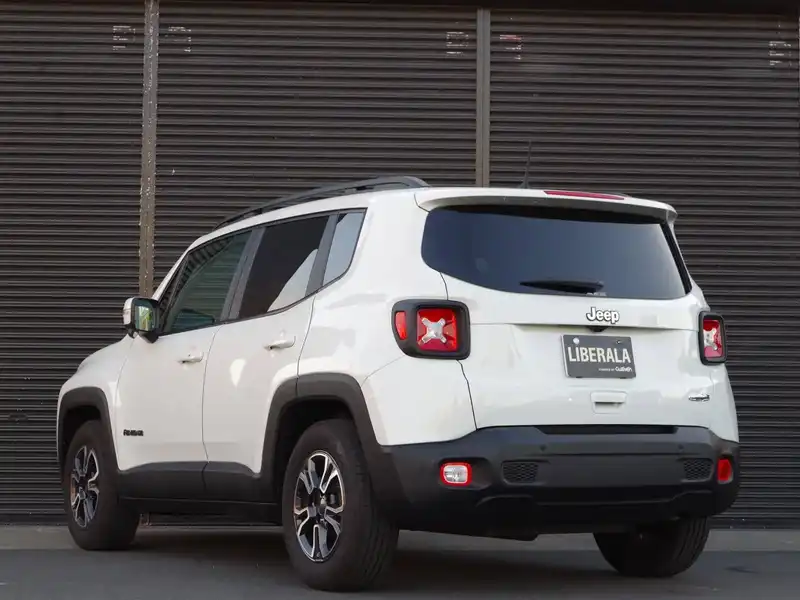 カタログ画像：ジープ・レネゲード（JEEP RENEGADE） ロンジチュード 2019年10月 3BA-BU13 1300cc アルパインホワイトクリアコート 燃費13.5km / l 外装