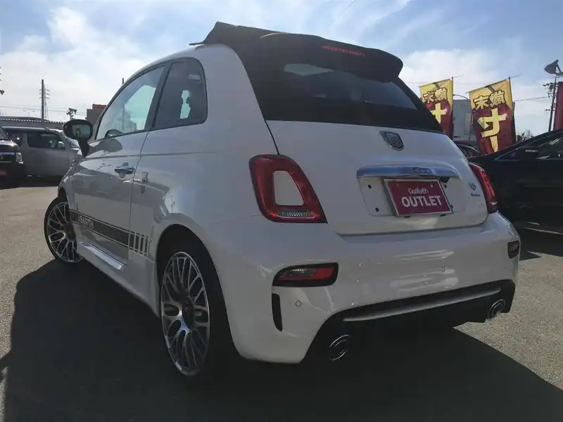 カタログ画像：アバルト５９５Ｃ（ABARTH 595C） ツーリズモ ＭＴリミテッド 2018年4月 ABA-31214T 1400cc ビアンコガーラ 燃費13.0km / l バック