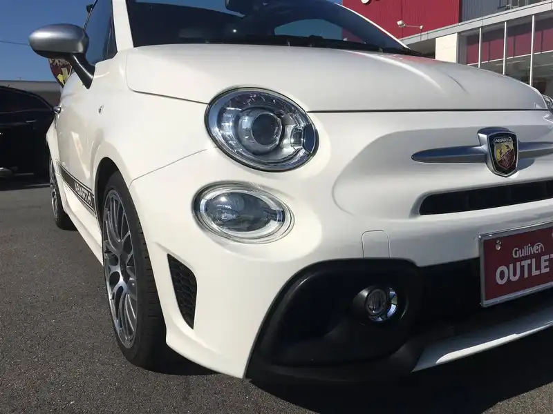 カタログ画像：アバルト５９５Ｃ（ABARTH 595C） ツーリズモ ＭＴリミテッド 2018年4月 ABA-31214T 1400cc ビアンコガーラ 燃費13.0km / l 外装