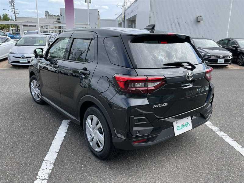 カタログ画像：ライズ（RAIZE） Ｘ 2024年11月 5BA-A201A 1200cc ブラックマイカメタリック 燃費20.7km / l バック