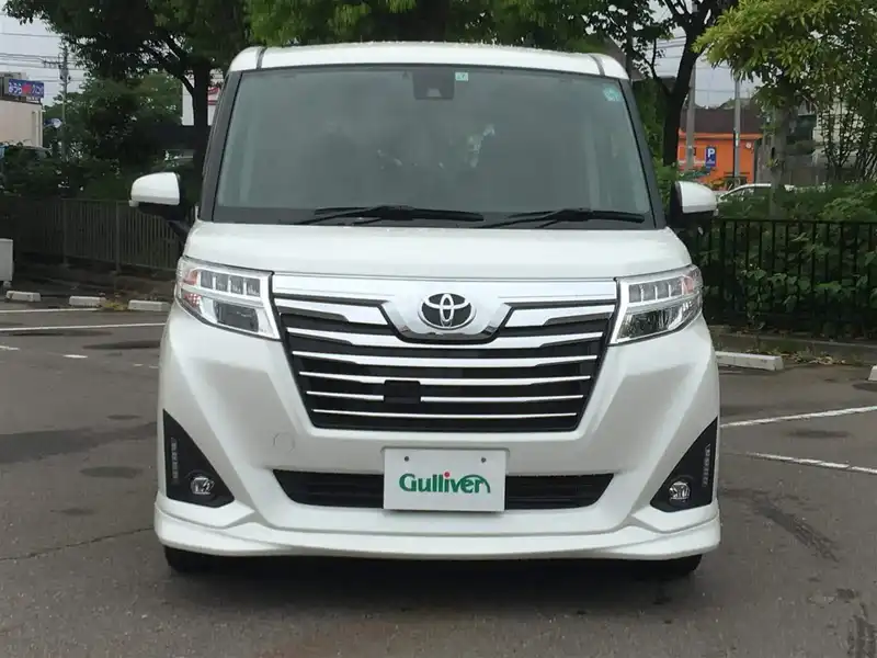 カタログ画像：ルーミー（ROOMY） カスタムＧ－Ｔ 2016年11月 DBA-M900A 1000cc パールホワイトⅢ 燃費21.8km / l フロント