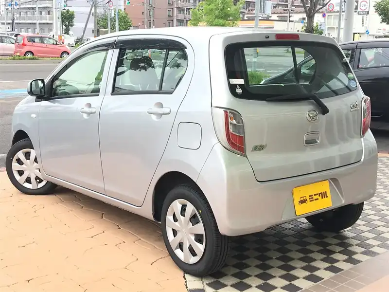 カタログ画像：ミライース（MIRA E:S） Ｘｆ 2012年5月 DBA-LA310S 660cc ブライトシルバーメタリック 燃費27.0km / l バック