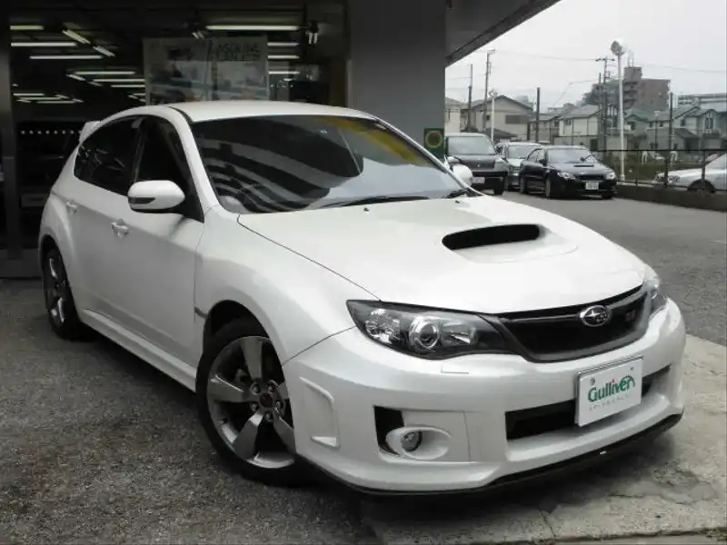 カタログ画像：インプレッサ（IMPREZA） ＷＲＸ ＳＴＩ Ａライン タイプＳ 2011年11月 CBA-GRF 2500cc サテンホワイト・パール 燃費10.0km / l  メイン