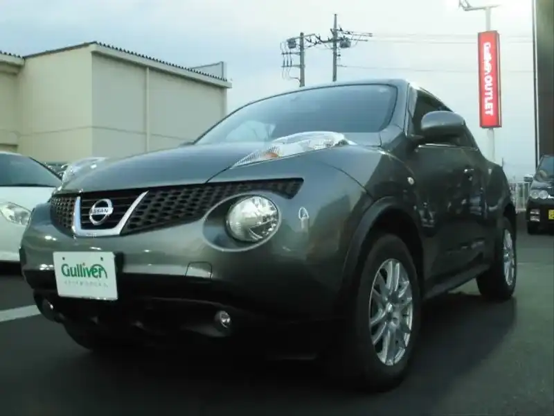 カタログ画像：ジューク（JUKE） １５ＲＳ 2010年6月 DBA-YF15 1500cc ダークメタルグレー（Ｍ） 燃費17.2km / l 外装