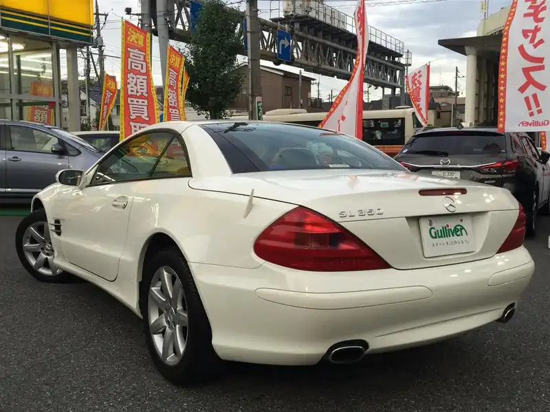 カタログ画像：ＳＬ（SL） ＳＬ３５０ 2005年8月 CBA-230467 3700cc アラバスターホワイト（Ｓ） 燃費7.6km / l  バック