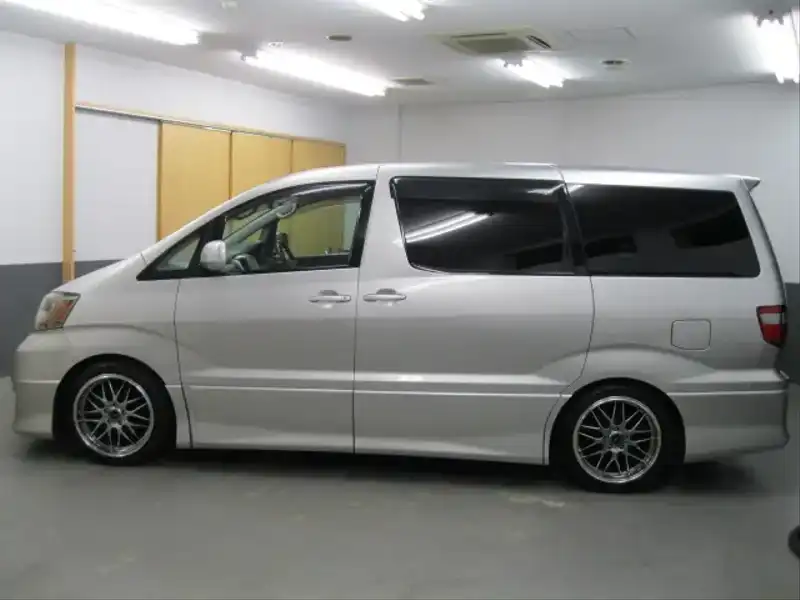 10011197 | カタログ画像：アルファードＧ（ALPHARD G） ＡＳ 2003年7月 UA-ANH15W 2400cc シルバーメタリック 外装