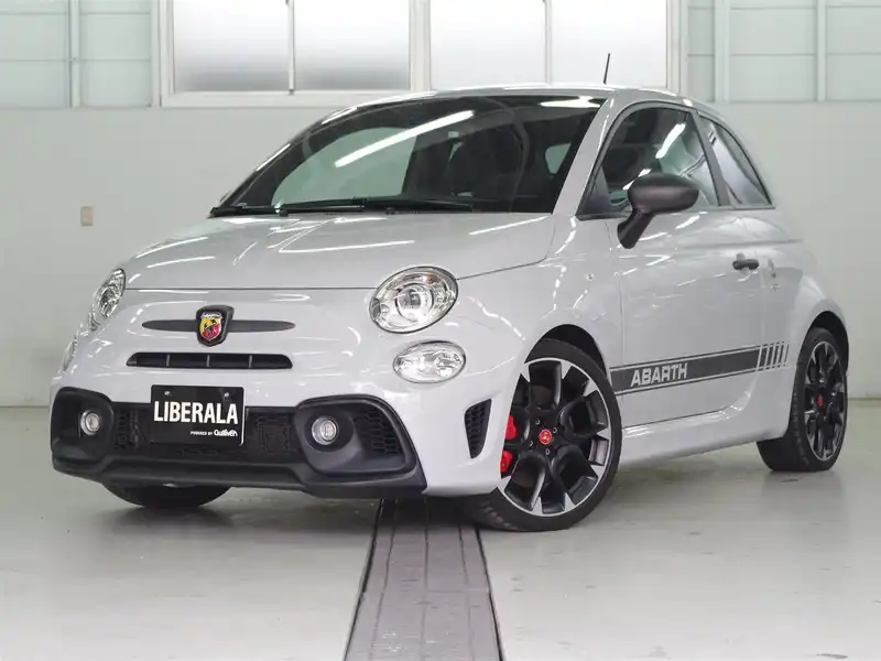 ABARTH 500/595 レザートノカバー（ブラック×レッドステッチ