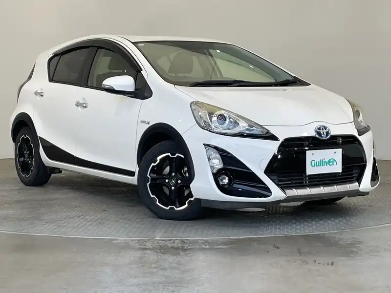 アクア（トヨタ）の2015年式（平成27年式）の中古車を検索｜【中古車の