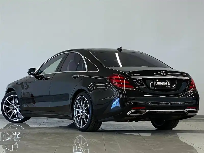 カタログ画像：Ｓクラス（S-CLASS） Ｓ４５０エクスクルーシブ 2018年3月 DAA-222058 3000cc マグネタイトブラック（Ｍ）orオブシディアンブラック（Ｍ） 燃費12.5km / l バック