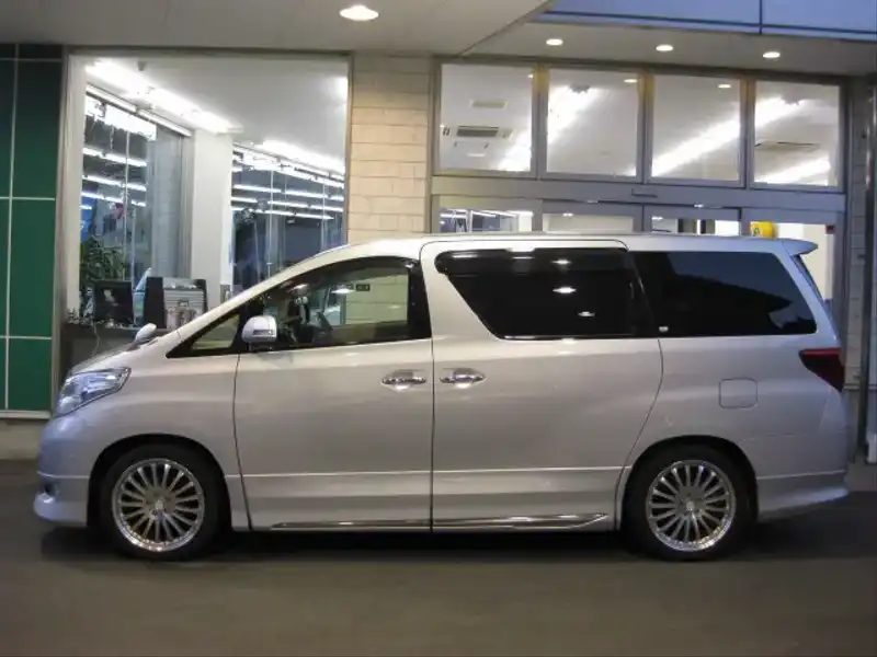 カタログ画像：アルファード（ALPHARD） ３５０Ｇ 2008年5月 DBA-GGH20W 3500cc シルバーメタリック 燃費9.5km / l  外装