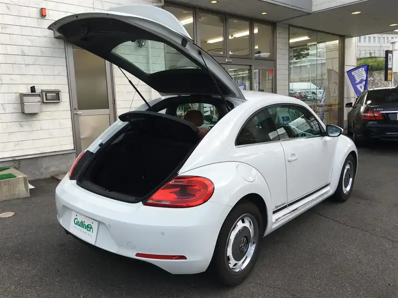 カタログ画像：ザ・ビートル（THE BEETLE） スペシャル・バグ 2014年9月 DBA-16CBZ 1200cc ピュアホワイト 燃費17.6km / l 内装