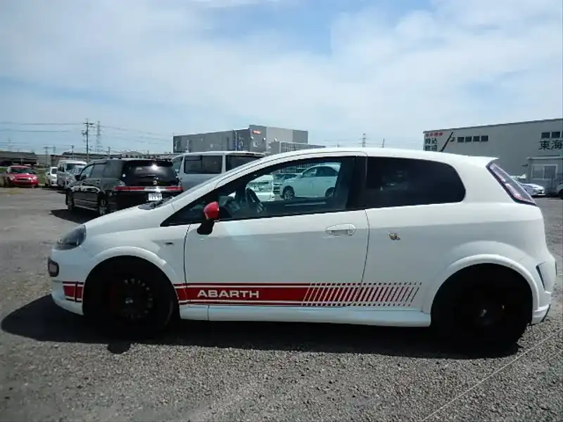 カタログ画像：アバルトプントエヴォ（ABARTH PUNTO EVO） ベースグレード 2010年10月 ABA-199145 1400cc ビアンコ 1949 外装