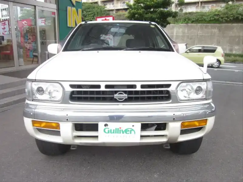 カタログ画像：テラノ（TERRANO） １０ＴＨアニバーサリーリミテッド 1997年1月 E-LR50 3300cc ホワイト 燃費7.2km / l  フロント