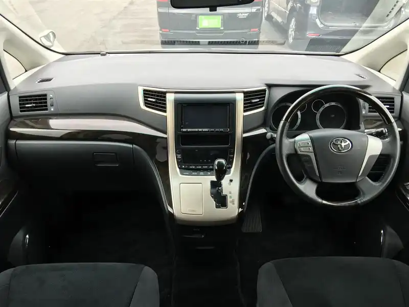 カタログ画像：アルファード（ALPHARD） ２４０Ｓ プライムセレクションⅡ タイプゴールド 2010年9月 DBA-ANH20W 2400cc ホワイトパールクリスタルシャイン 燃費10.8km / l 内装