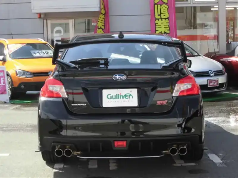 カタログ画像：ＷＲＸ ＳＴＩ（WRX STI） ＳＴＩ タイプＳ 2015年6月 CBA-VAB 2000cc クリスタルブラック・シリカ 燃費9.4km / l バック